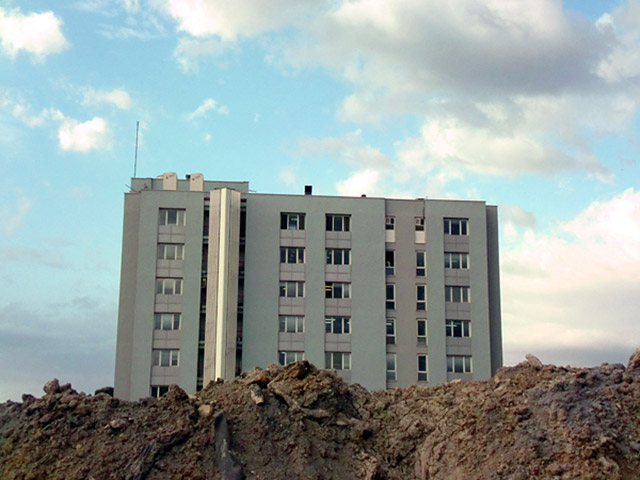 Borga Kantürk, "The Sick and the Building", 2012